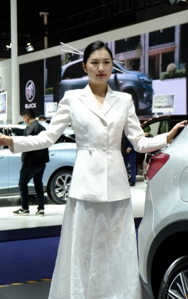 2021(第十二届)重庆汽车消费节红旗展台高颜值车模